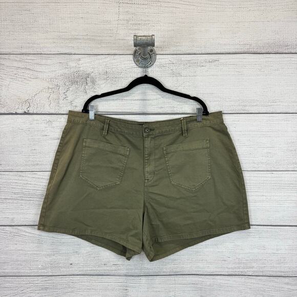 Sanctuary Plus Size Army Green Fall Shorts Size 18W - Picture 1 of 6